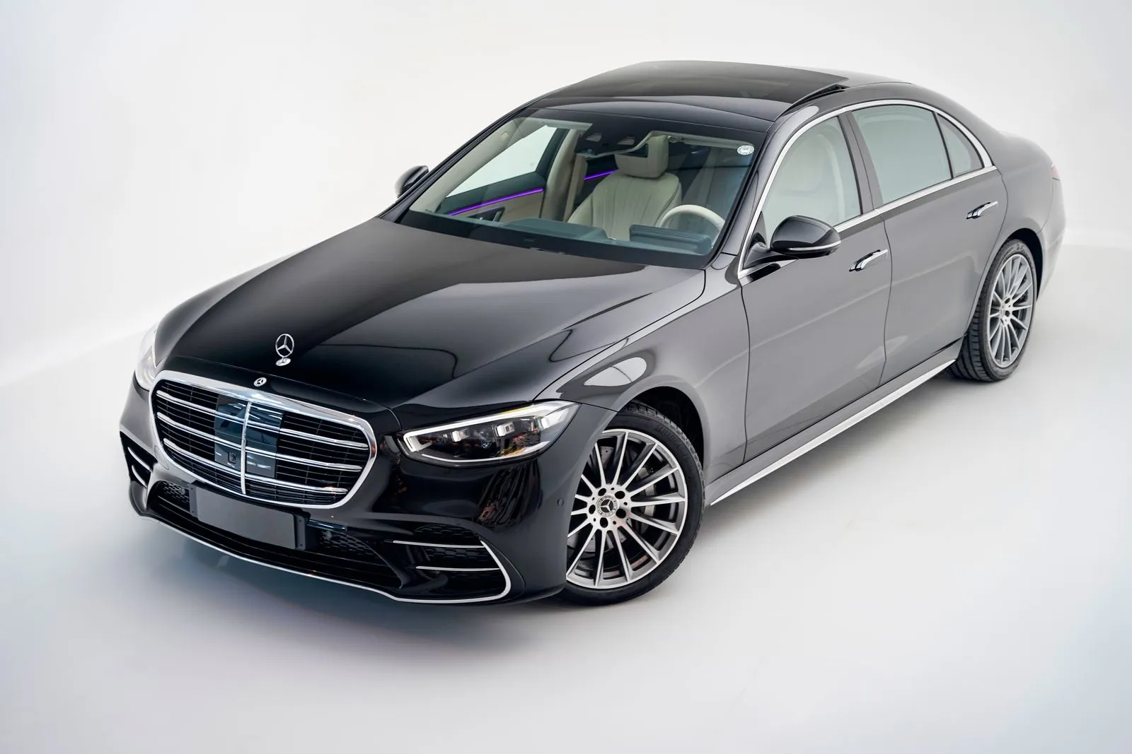Coordinating Your Chauffeur With Your Wedding Vendor Timeline
