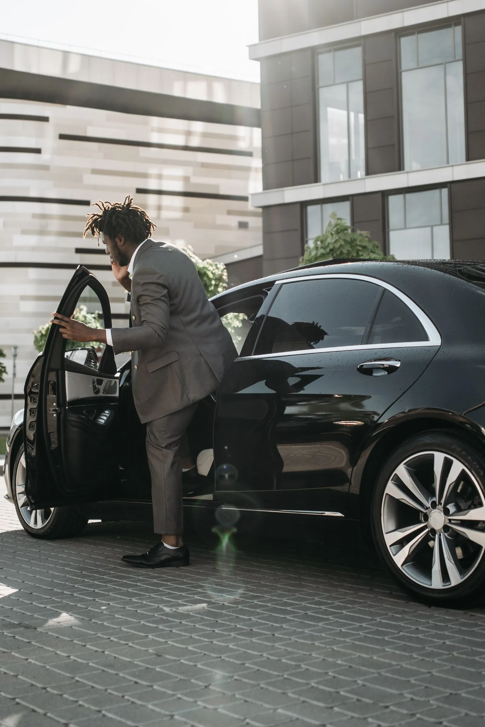 Hourly As-Directed Chauffeur Service for Corporate Roadshows